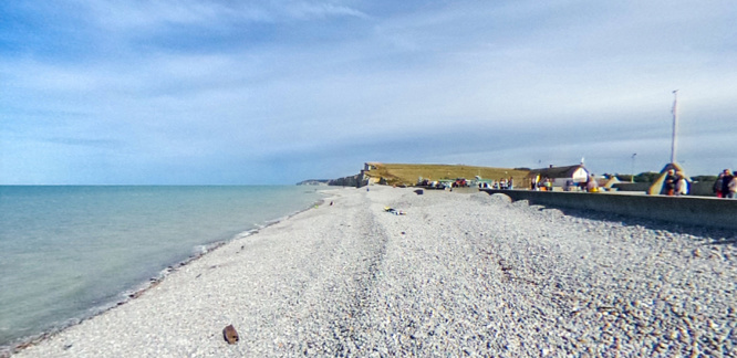 La plage de Saint-Aubin-sur-Mer - illustration © DR