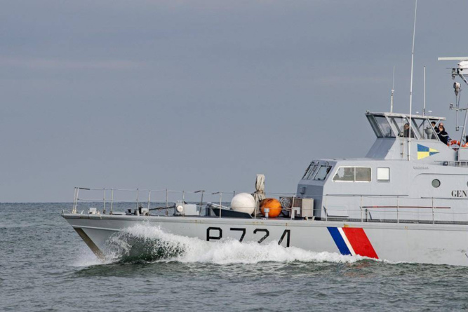 L'infortuné nageur a été récupéré à bord de la vedette côtière de la gendarmerie maritime - illustration © Prémar