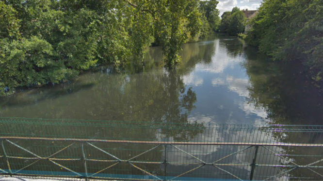 L’Avre, à Nonancourt au sud de l’Eure L’Avre, à Nonancourt au sud de l’Eure