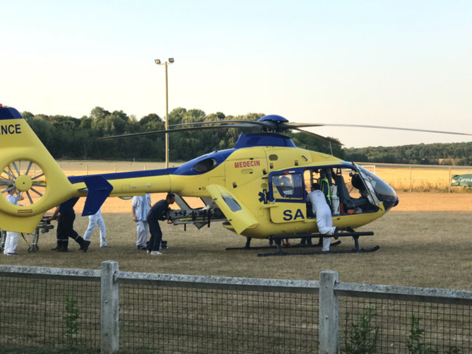 Le pilote a été évacué en urgence absolue par l’hélicoptère du SAMU76 - Illustration @infonormandie Le pilote a été évacué en urgence absolue par l’hélicoptère du SAMU76 - Illustration @infonormandie