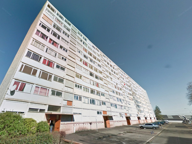 Un arrêté d'évacuation de cet immeuble a été pris par le maire de Saint-Etienne-du-Rouvray « en raison d'un danger grave pour la sécurité des occupants et des tiers »   Illustration © Google Maps