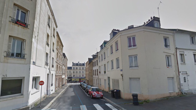 L’incendie s’est déclaré dans un immeuble de la rue Reine Berthe - illustration L’incendie s’est déclaré dans un immeuble de la rue Reine Berthe - illustration