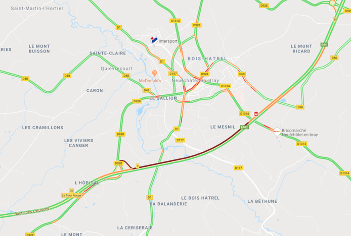 Un camion de 38 tonnes couché sur l'A28 près de Neufchâtel-en-Bray : l'autoroute est coupée vers Rouen Un camion de 38 tonnes couché sur l'A28 près de Neufchâtel-en-Bray : l'autoroute est coupée vers Rouen