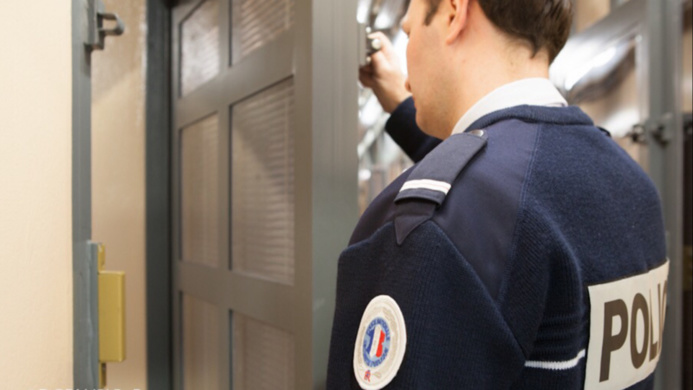 Le chauffard est passé par la cellule de dégrisement - illustration