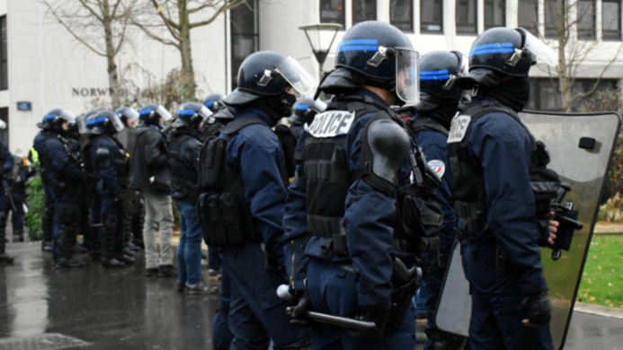 Les forces de l'ordre étaient en nombre à Rouen et au Havre -Illustration © DDSP76