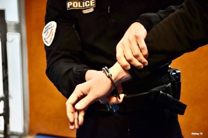 L’auteur des coups de couteau a été interpellé - illustration @ DDSP76 L’auteur des coups de couteau a été interpellé - illustration @ DDSP76