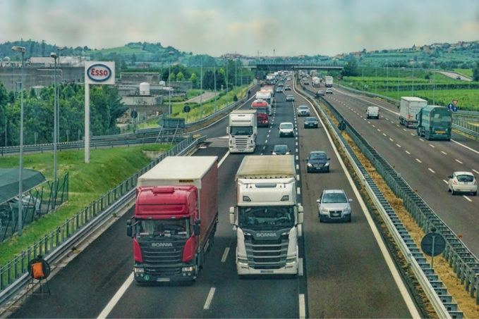 Crise sanitaire : ligne directe  entre les transporteurs routiers et le ministère de l’Écologie