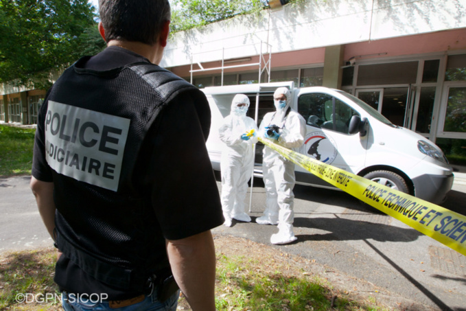 Le corps a été découvert sur le parking d’une école de Montivilliers, ce matin - Illustration , Le corps a été découvert sur le parking d’une école de Montivilliers, ce matin - Illustration ,