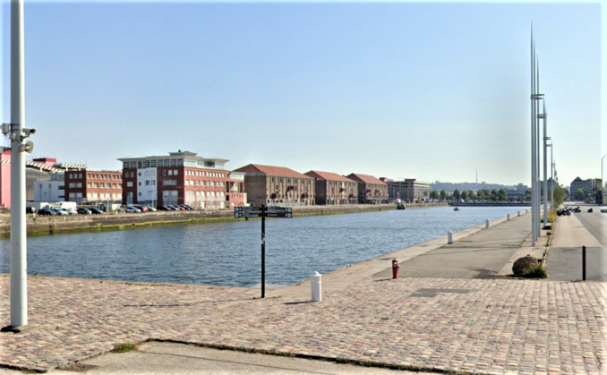 Le bassin Paul-Vatine, au Havre - Illustration Le bassin Paul-Vatine, au Havre - Illustration