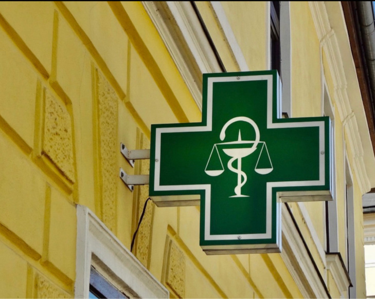 Yvelines Le Coffre Derobe Dans Une Pharmacie Contenait De La Morphine Et Des Stupefiants