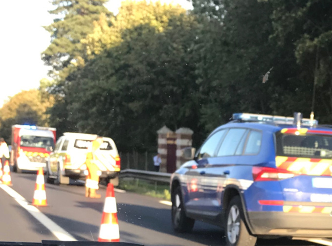 Dans les deux accidents, une voiture et une moto sont impliqués - Photo @ V.L Dans les deux accidents, une voiture et une moto sont impliqués - Photo @ V.L