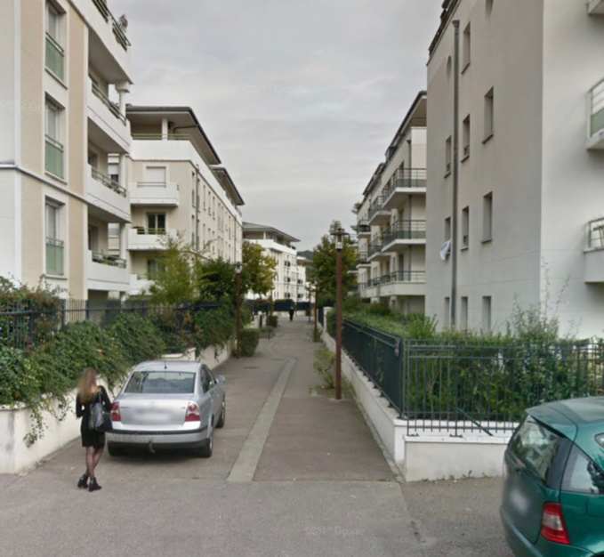 Les deux frères avaient loué un appartement dans une résidence cossue et tranquille de la rue de la Tour Grise - illustration @ Google Maps