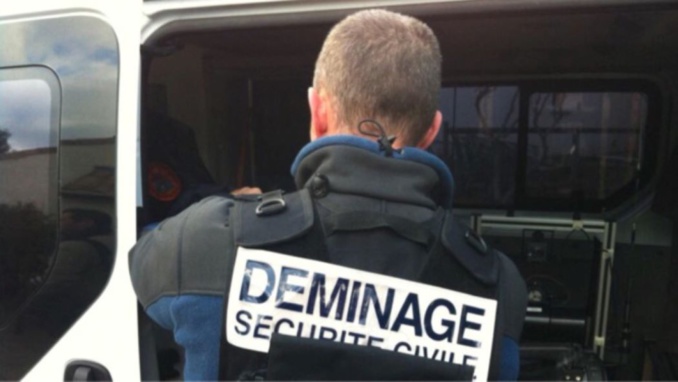 Les démineurs venus de Caen ont neutralisé le bagage suspect avec une petite charge d’explosif - illustration