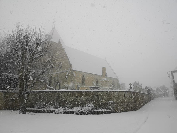 La Normandie se recouvre d’un manteau blanc : prudence sur la route 
