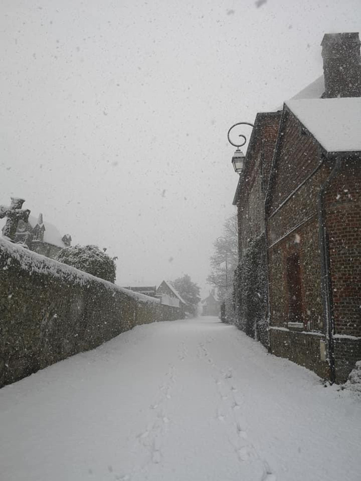 La Normandie se recouvre d’un manteau blanc : prudence sur la route La Normandie se recouvre d’un manteau blanc : prudence sur la route