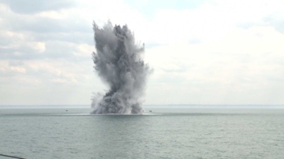 Les mines ont été détruites ce mardi 28 mai au larrge de Dieppe (Reportage photo  de la Marine nationale)