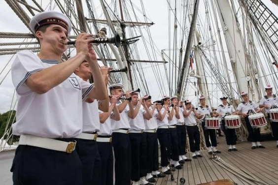 Le Bagad de Lann-Bihoué ouvrira le défilé de la Marine nationale mercredi à Rouen