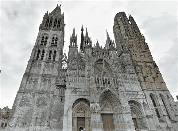 Seine-Maritime : fausse alerte incendie à la cathédrale Notre-Dame de Rouen 