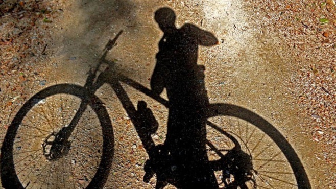 Le jeune homme a reconnu avoir volé les deux vélos dans un garage à vélo d'une résidence - Illustration © Pixabay
