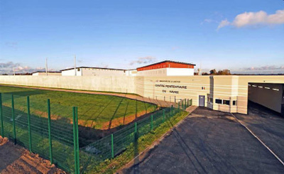 Le centre pénitentiaire du Havre est ouvert depuis avril 2010. Il a une capacité de 690 places