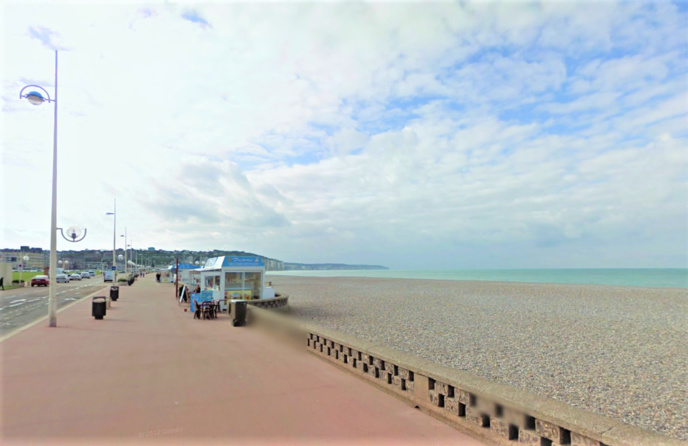 Le quadragénaire a été sorti de l'eau par des témoins - Illustration © Google Maps Le quadragénaire a été sorti de l'eau par des témoins - Illustration © Google Maps