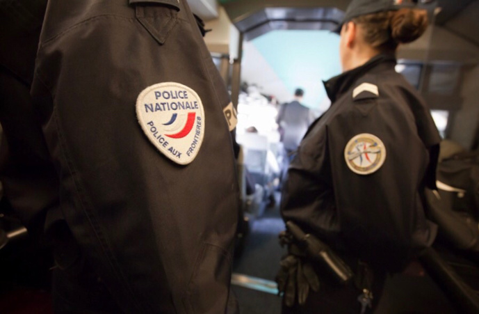 Les quatre clandestins ont été pris en charge par la PAF - illustration Les quatre clandestins ont été pris en charge par la PAF - illustration