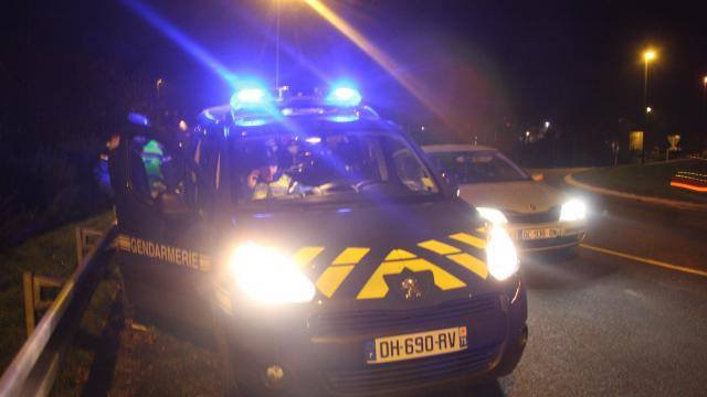 Les gendarmes sont allés porter assistance à une femme qui hurlait sur la voie publique en pleine nuit. La quadragénaire faisait l’objet d’une fiche de recherche - illustration