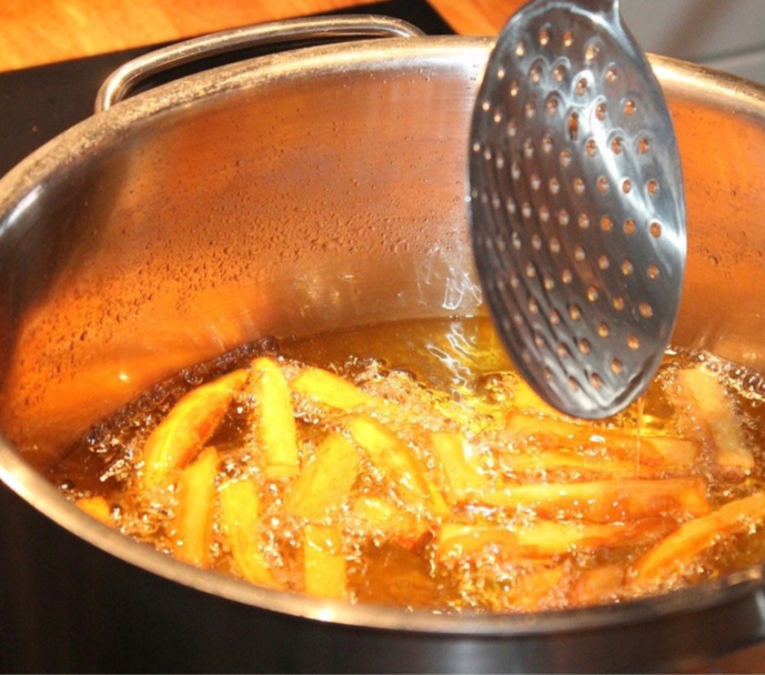 Le feu est parti au niveau de la friteuse - Illustration @ Pixabay Le feu est parti au niveau de la friteuse - Illustration @ Pixabay