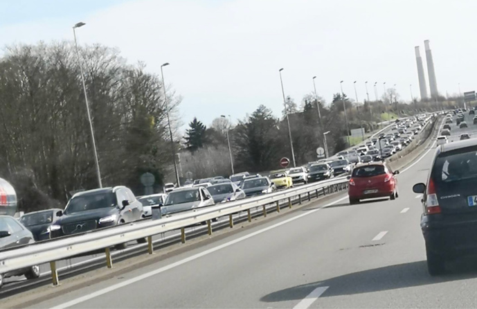 L'autoroute A13 devrait connaître ses habituels bouchons et ralentissements entre l'Île de France et la Normandie - Illustration © infonormandie
