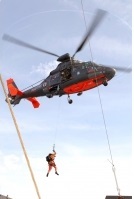 L'hélicoptère de la Marine nationale a participé à l'exercice (Photo Marine nationale)