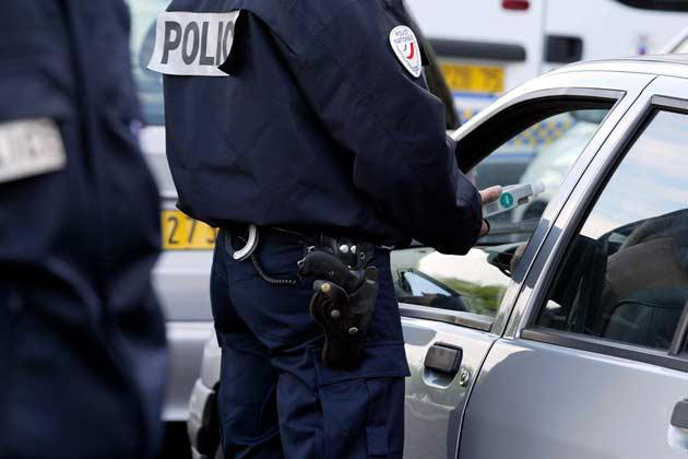 Le conducteur a été contrôlé par les policiers du commissariat de Bolbec, hier vers 15 heures - Illustration