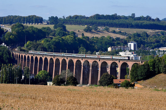 Le TGV s'est immobilisé sur le viaduc de Barentin, plusieurs dizaines de mètres après le drame qui s'est produit dans l'enceinte de la gare  (Photo d'illustration)