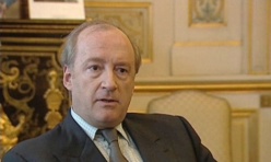 Hubert Védrine Hubert Védrine