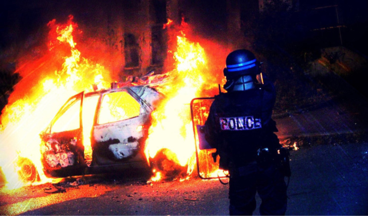 Seine-Maritime : trois véhicules incendiés à Petit-Quevilly, la police ouvre une enquête 