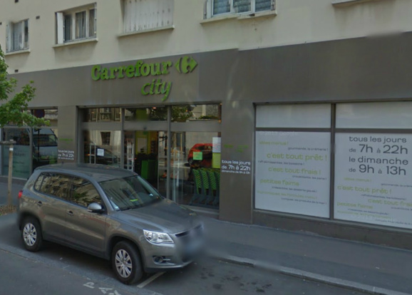 Braquage dans un Carrefour City du Havre : la caissière choquée a été hospitalisée