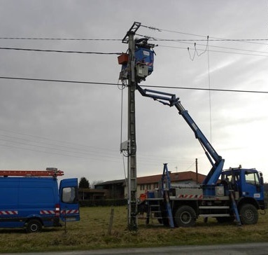 Vents violents : près de 2.000 clients privés d'électricité en Normandie