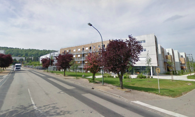 Les violences se sont produites à proximité de cette cité, rue de l'Etang @Google Maps Les violences se sont produites à proximité de cette cité, rue de l'Etang @Google Maps