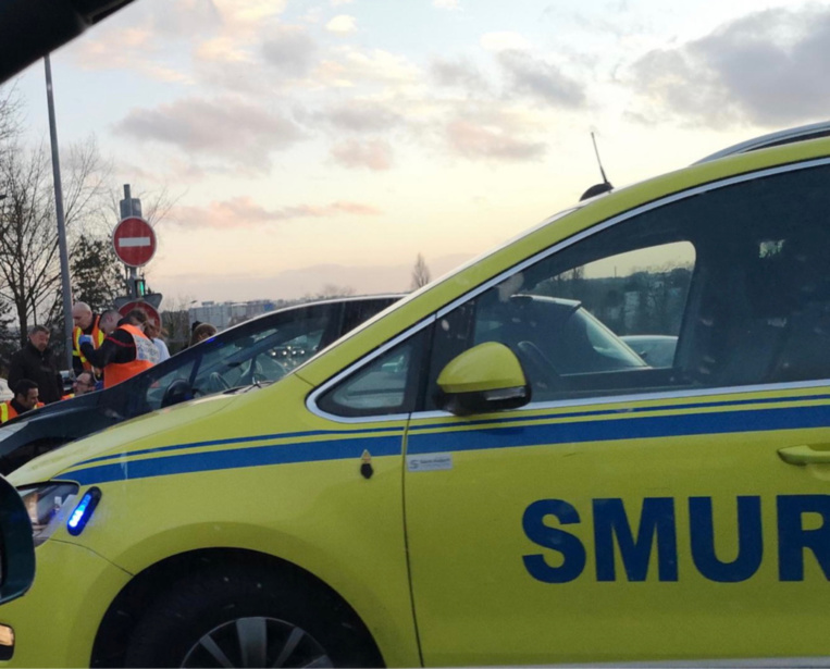 La victime a été examinée sur place par une équipe du SMUR et a été transportée au CHU de Rouen - Illustration @ infoNormandie