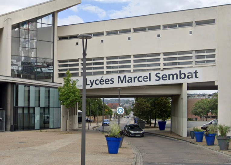 Seine-Maritime : un lycée évacué ce matin à cause d’une odeur suspecte à Sotteville-lès-Rouen Seine-Maritime : un lycée évacué ce matin à cause d’une odeur suspecte à Sotteville-lès-Rouen