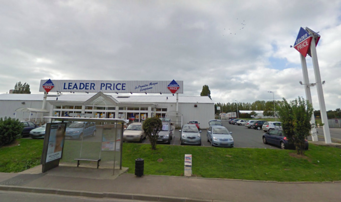 Chez Leader Price, au Havre, le braqueur se fait ouvrir le coffre-fort ...qui était vide Chez Leader Price, au Havre, le braqueur se fait ouvrir le coffre-fort ...qui était vide