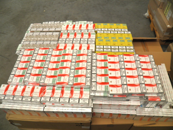 Les cigarettes saisies étaient dépourvues de vignette fiscale (Photo Douane) Les cigarettes saisies étaient dépourvues de vignette fiscale (Photo Douane)