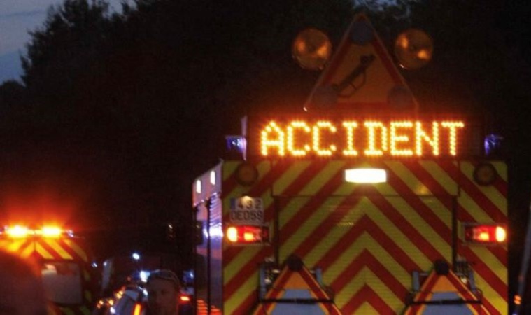 Les secours n'ont pu que constater le décès des deux occupants de la voiture - Illustration Les secours n'ont pu que constater le décès des deux occupants de la voiture - Illustration