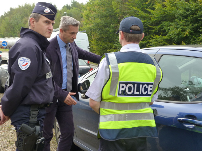 Excès de vitesse et infractions au code de la route : la police prête à passer l'éponge, si... Excès de vitesse et infractions au code de la route : la police prête à passer l'éponge, si...