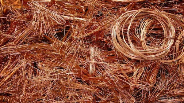 Val d'Oise : le gang des voleurs de cuivre avait des "taupes" chez l'opérateur téléphonique Val d'Oise : le gang des voleurs de cuivre avait des "taupes" chez l'opérateur téléphonique