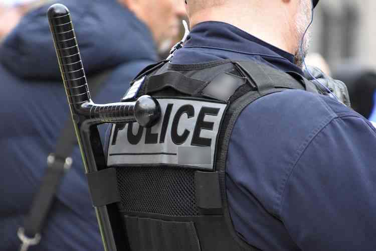 Depuis plusieurs semaines, les forces de l'ordre traquent les voleurs à la roulotte à Rouen et dans l'agglomération - Illustration © Adobe Stock