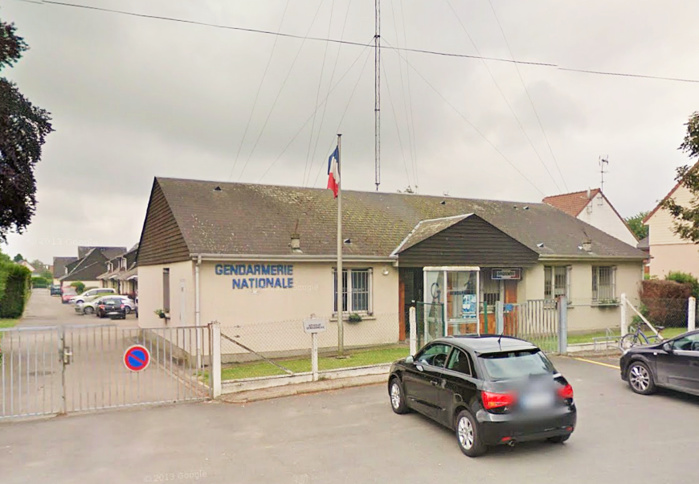 L'actuelle brigade de gendarmerie, route de Rouen, est un peu exiguë L'actuelle brigade de gendarmerie, route de Rouen, est un peu exiguë