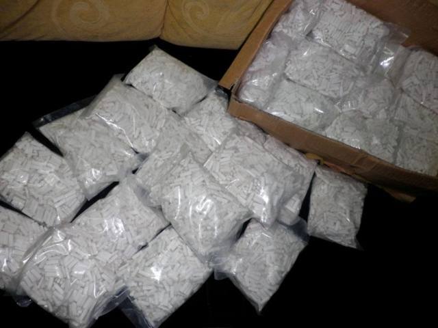 La MDMA est un dérivé actif de l'ecstasy. Le produit saisi par les douaniers de Dunkerque était conditionné dans 65 sachets entreposés dans un carton qui était dissimulé entre deux meubles (Photo d'illustration)