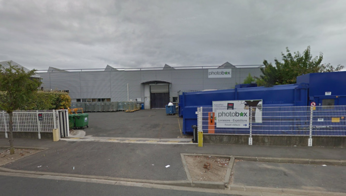 La société Photobox à Sartrouville est spécialisée dans le traitement des photos La société Photobox à Sartrouville est spécialisée dans le traitement des photos