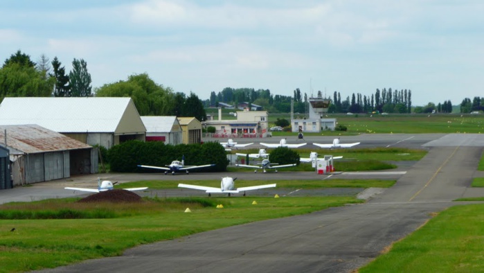 L'appareil avait décollé de l'aérodrome de Saint-Cyr-l'Ecole (Photo d'illustration) L'appareil avait décollé de l'aérodrome de Saint-Cyr-l'Ecole (Photo d'illustration)
