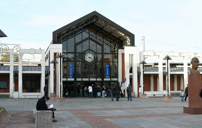 Les faits se sont déroulés dans l'enceinte de la gare de Poissy (Photo d'illustration) Les faits se sont déroulés dans l'enceinte de la gare de Poissy (Photo d'illustration)